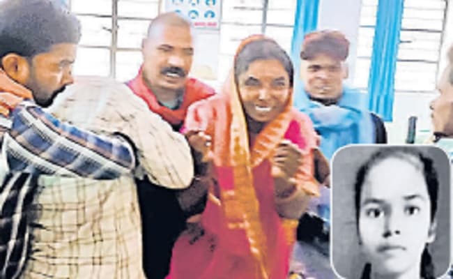 Bihar Durga Puja Live: पूजा पंडालों में दिख रही भव्यता, माता के जयकारे से भक्तिमय हुआ शहर