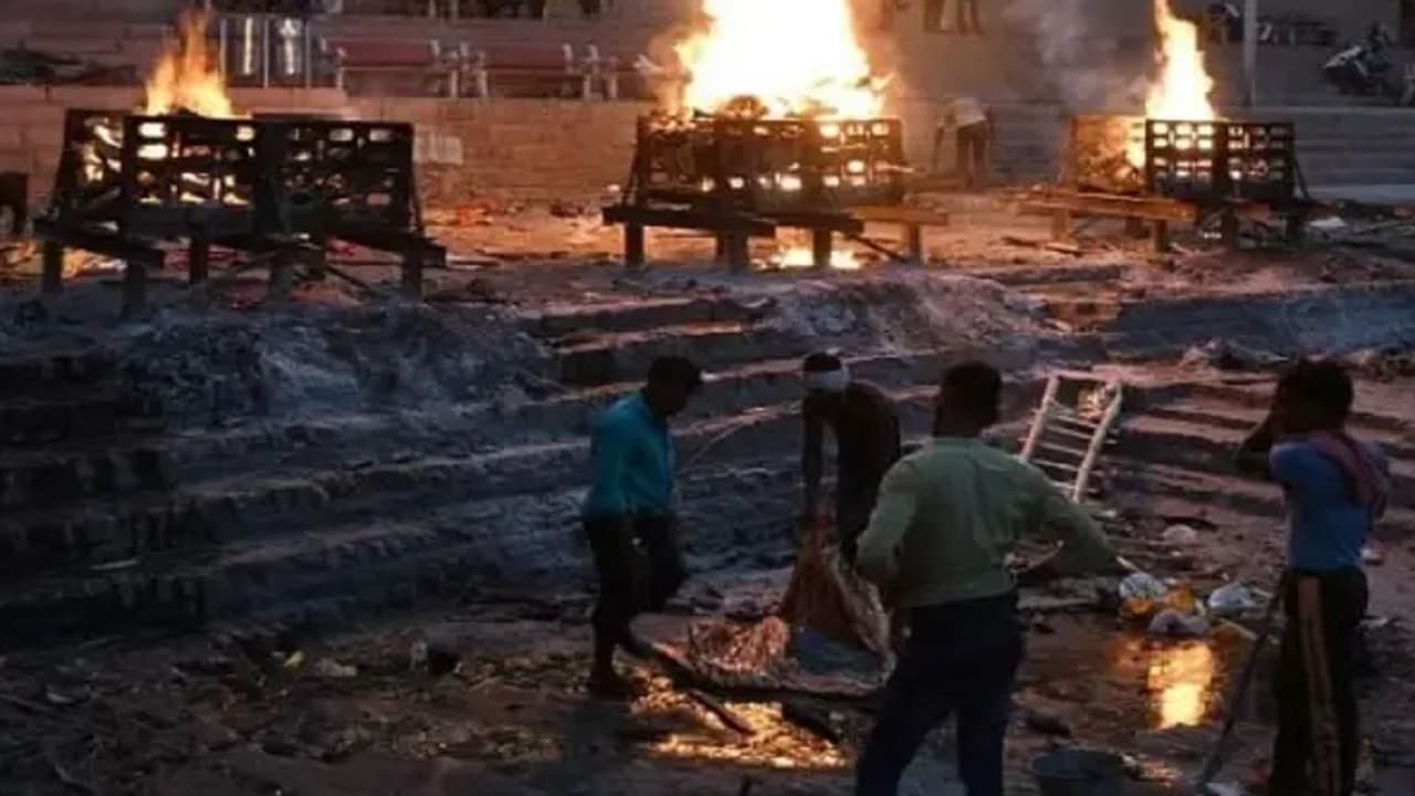 Heat Stroke: बलिया में हीटवेव ने मचाया कोहराम, 72 घंटे में 74 की मौत, जानें एक सप्ताह में कितने लोग मरे