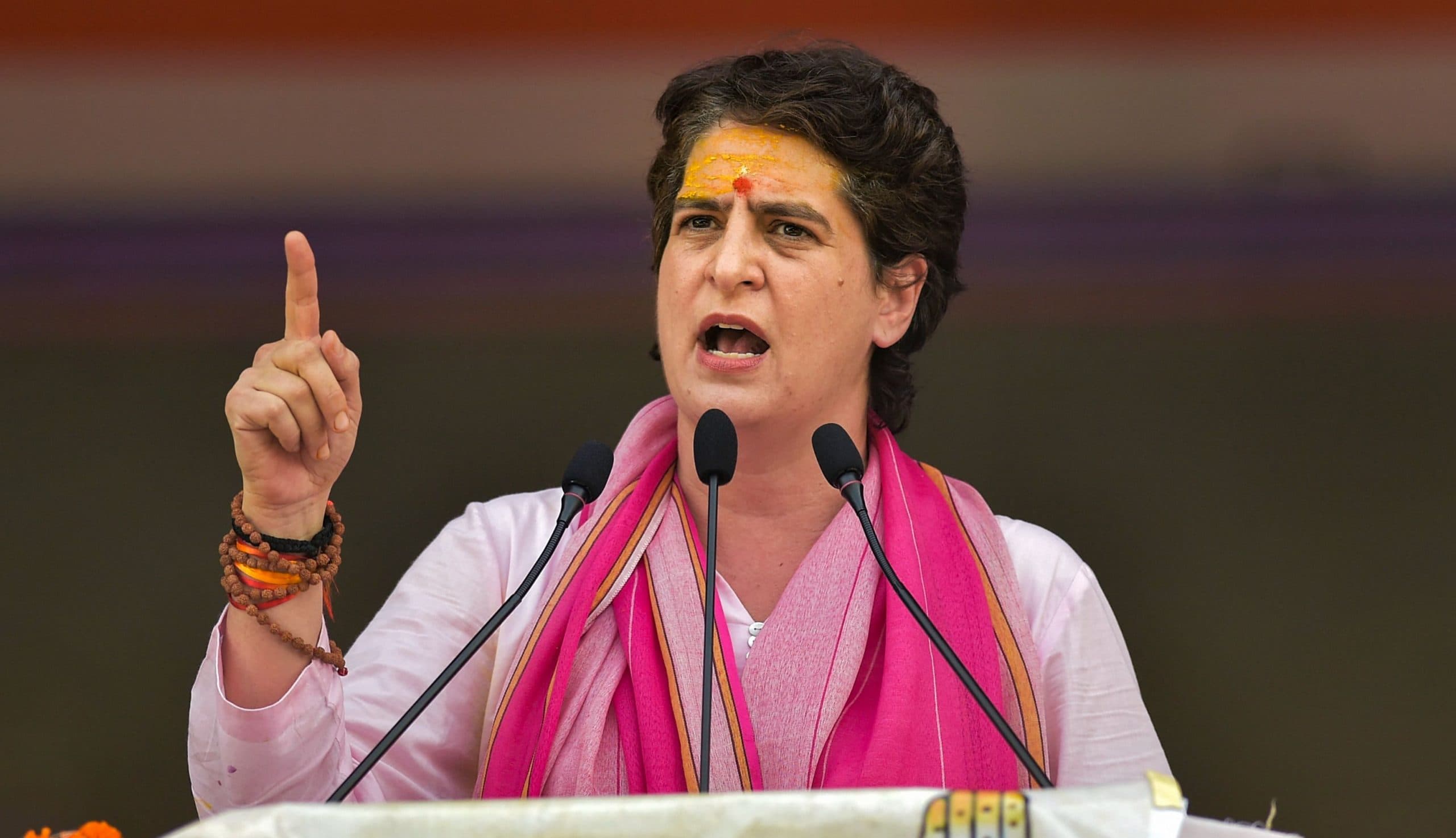 Budget 2022: 'यूपी टाइप' कहने पर मचा बवाल, प्रियंका गांधी ने वित्त मंत्री पर बोला हमला