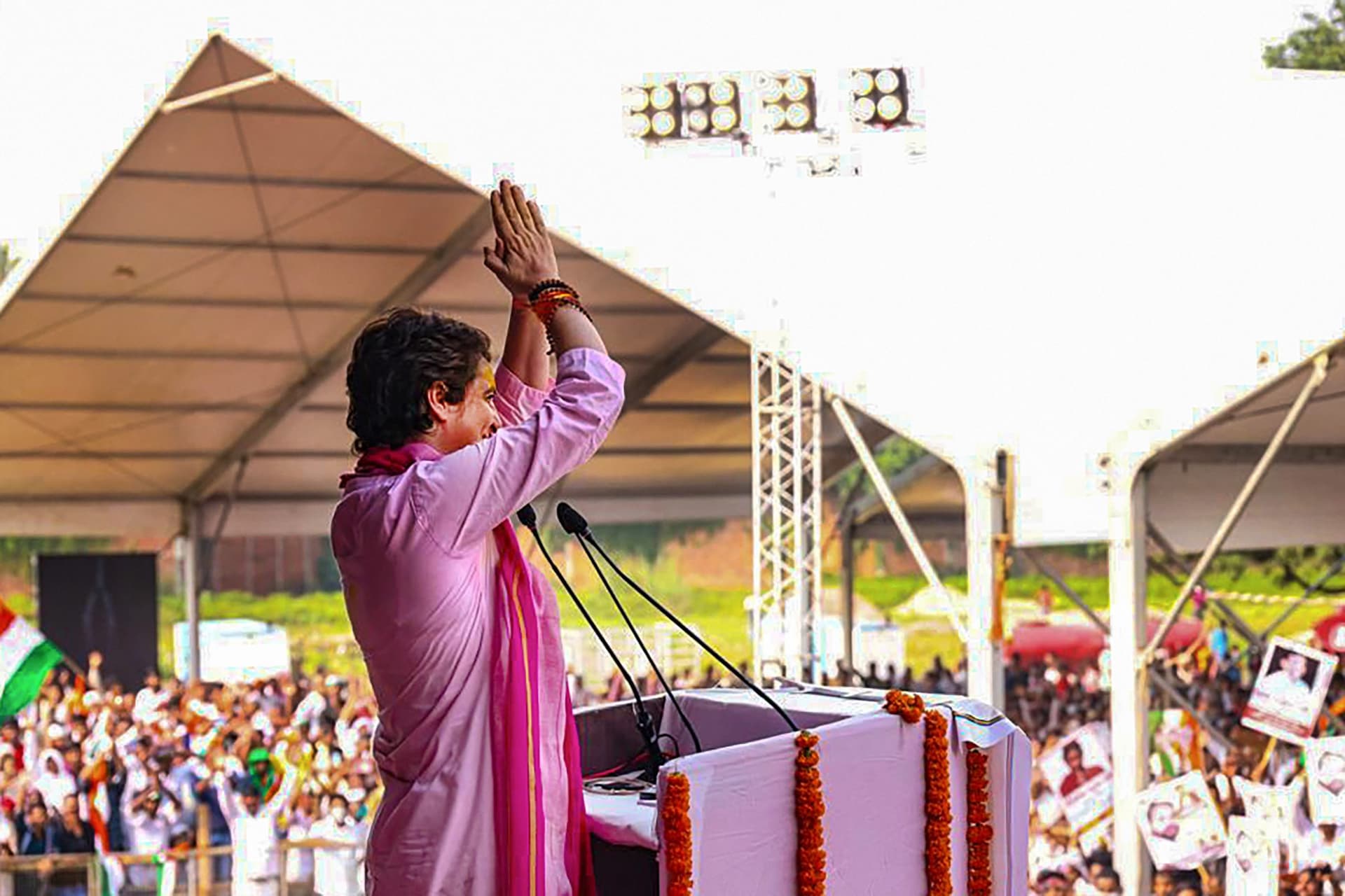 UP चुनाव 2022 : प्रदेश में 5 करोड़ महिला वोटर्स तक पहुंचेगी कांग्रेस की 'लड़की हूं लड़ सकती हूं ब्रिगेड'