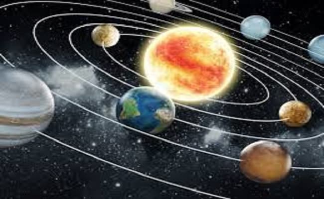 कैमूर में लगी भीषण आग, आठ घर जले, दस लाख से अधिक की संपत्ति जलकर राख, घटना की जांच में जुटी पुलिस
