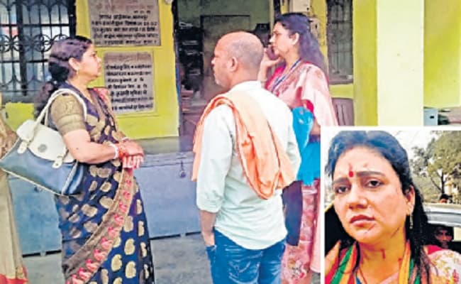 Bhagalpur News: भाजपा के प्रशिक्षण शिविर में कुर्सी के लिए भिड़ीं दो महिला नेत्री, जमकर हुआ हंगामा