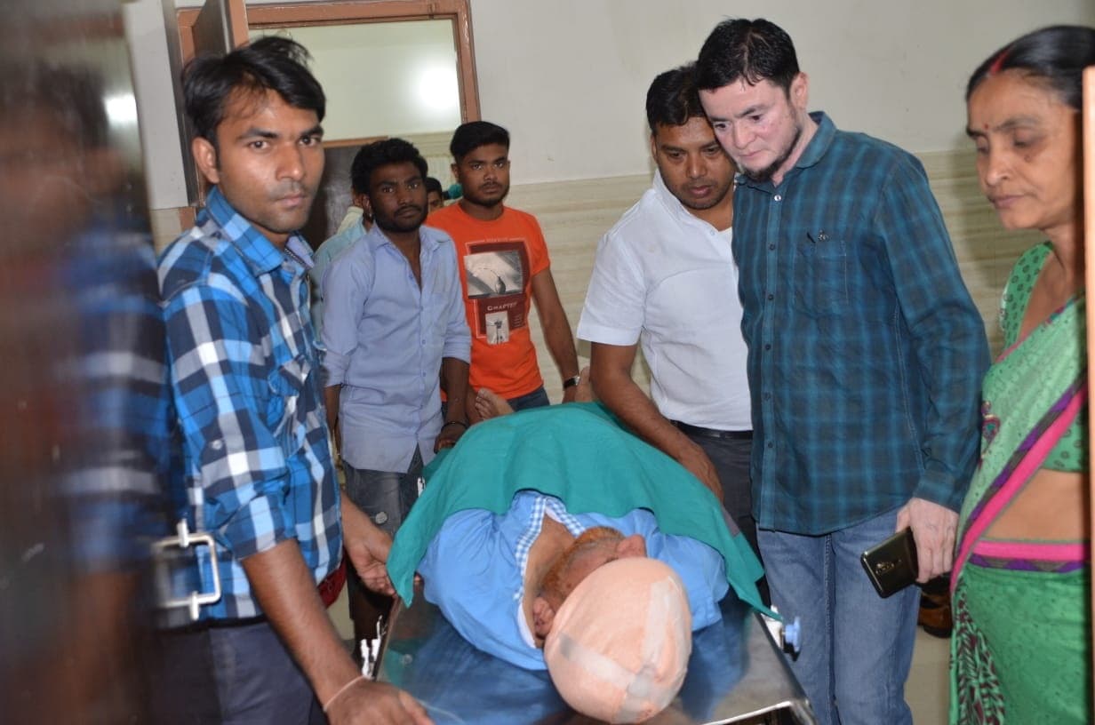 Bihar Crime News: सीतामढ़ी में अपराधियों का तांडव, डॉक्टर को गोली मारी, प्राइवेट नर्सिंग होम में भर्ती...