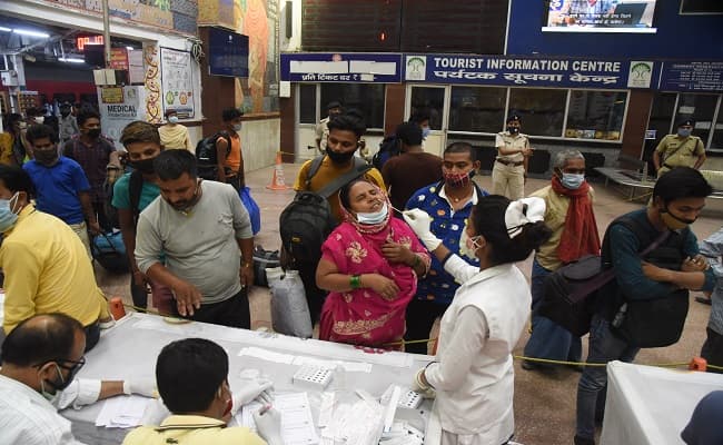 प्रवासियों को लेकर बिहार आ रही ट्रेन रेलकर्मियों के लिए बनी आफत, पटना सहित अन्य जिलों के सैंकड़ों स्टाफ हो चुके कोरोना पॉजिटिव