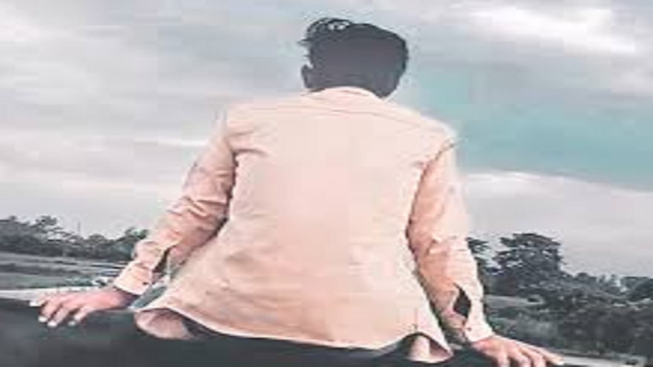 गर्लफ्रेंड के IAS बनने के बाद भी बॉयफ्रेंड का जारी रहा संघर्ष, जानें इस प्रेमी युगल के अलगाव की कहानी