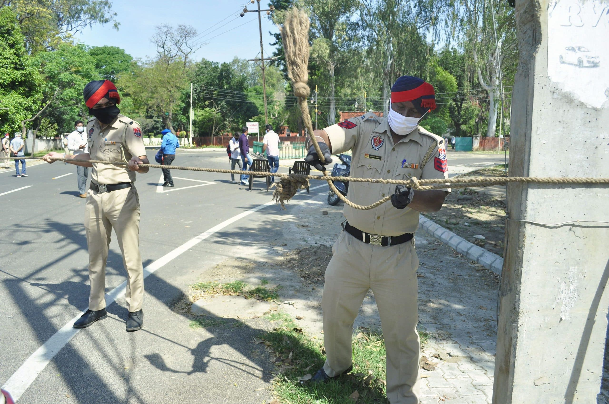 मोहाली में एक ही गांव से 34 कोरोना पॉजिटिव मिलनेे के बाद मचा हडकंप