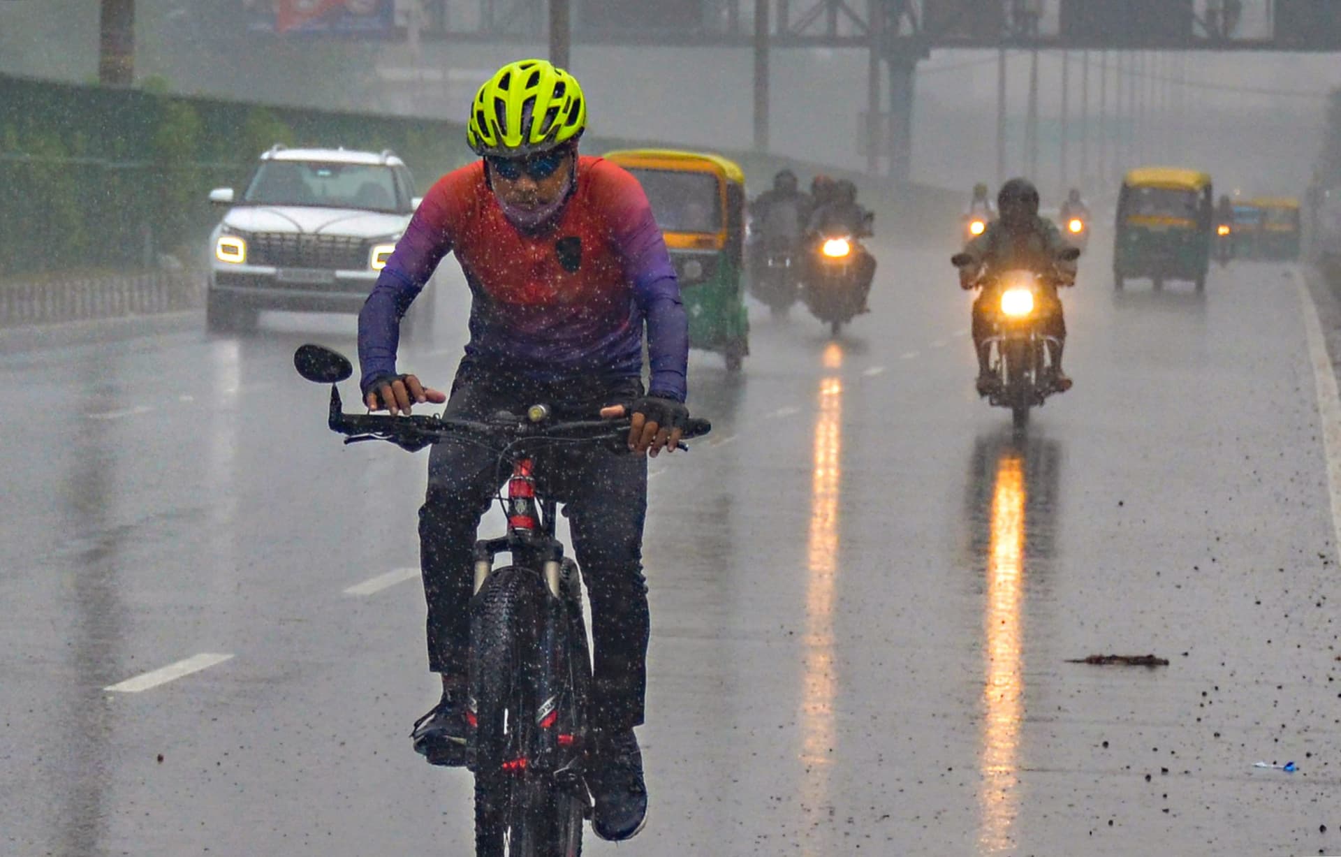 Weather Forecast Today: झारखंड में होगी भारी बारिश, जानें यूपी-दिल्ली सहित अन्य राज्यों के मौसम का हाल
