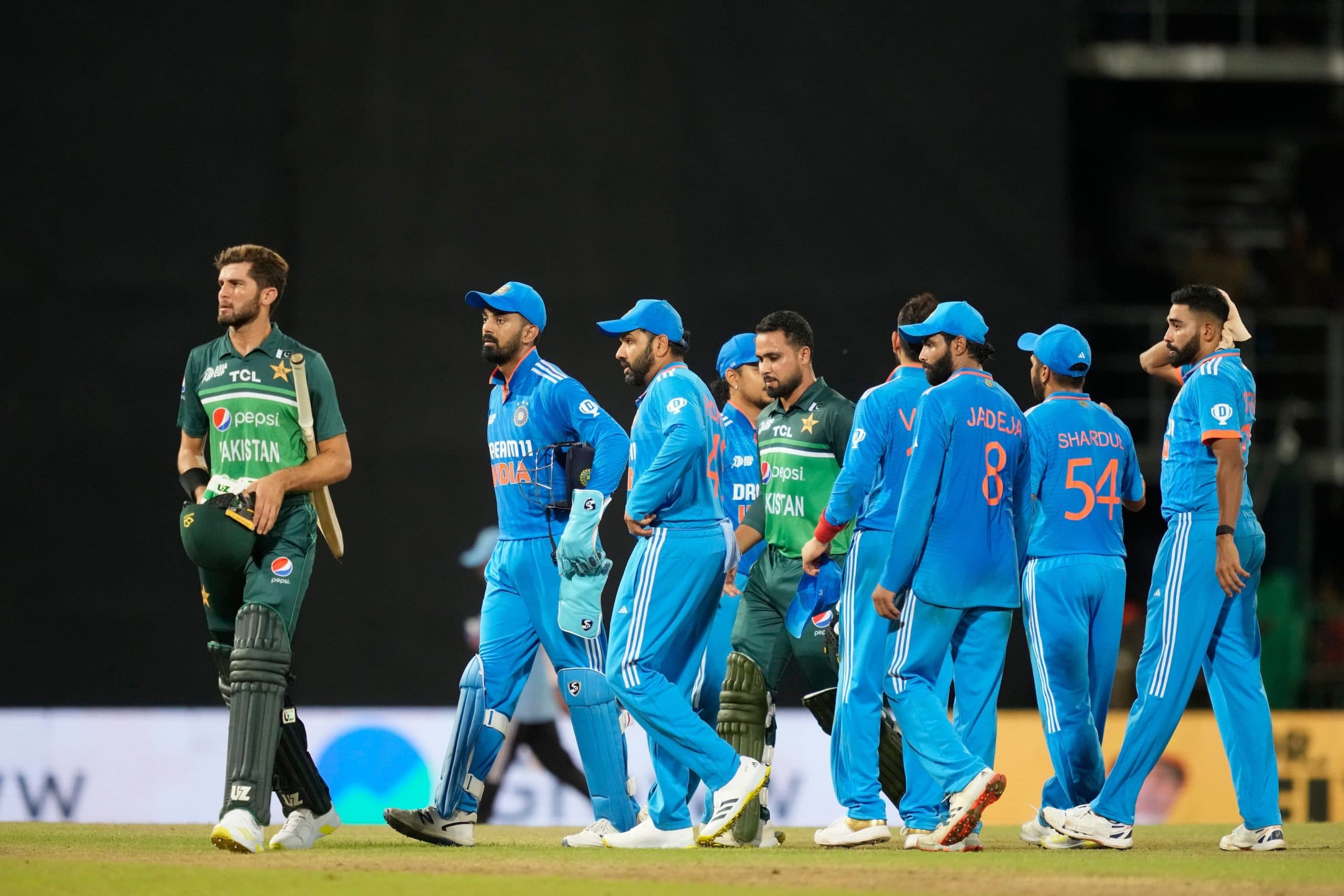 World Cup 2023: महान पाकिस्तानी क्रिकेटर वकार यूनिस ने पाक टीम को भारत की तुलना में बताया कमजोर