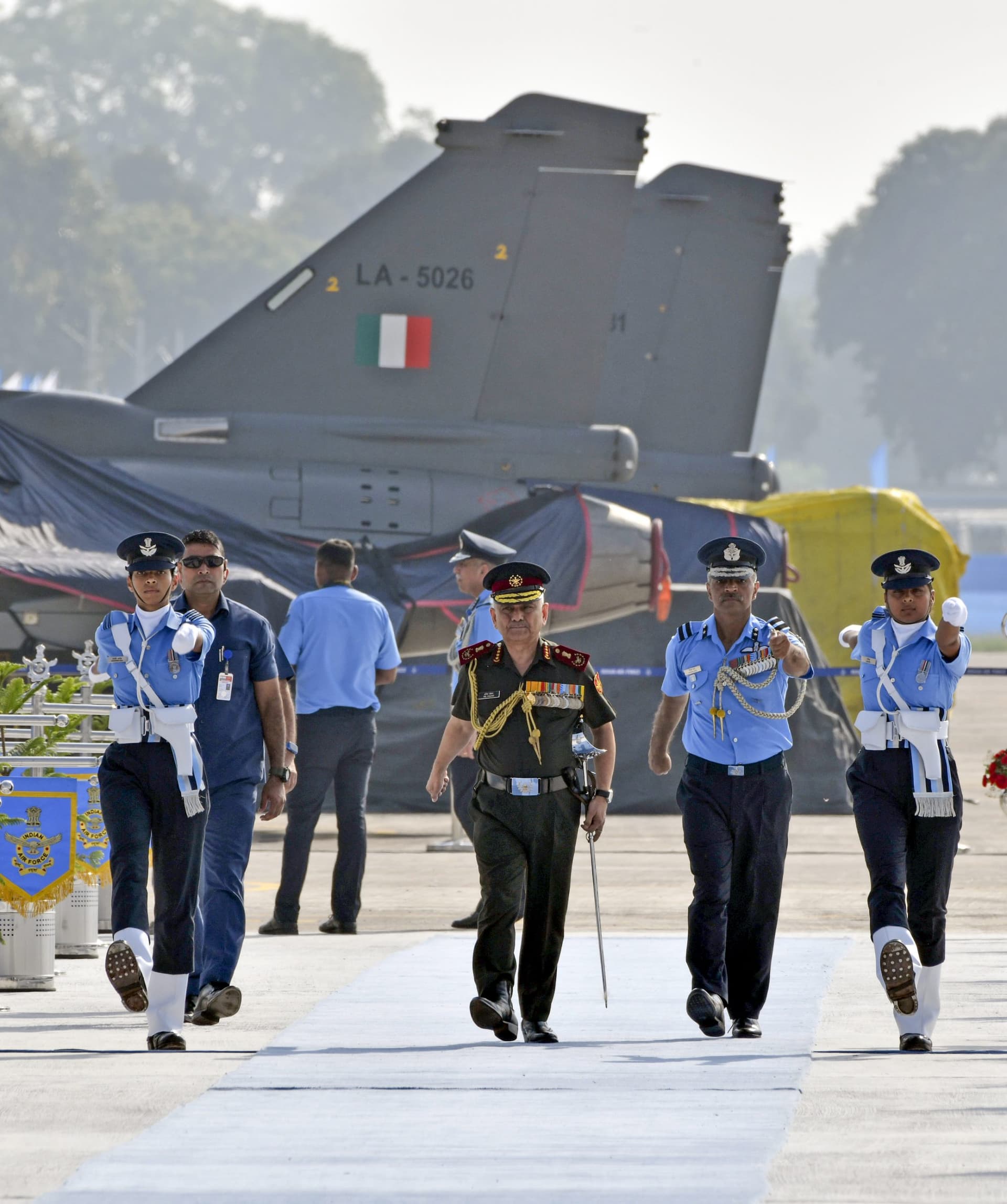 Indian Air Force day 2023 : भारतीय वायुसेना ने आकाश में दिखाया ' इतिहास और शौर्य