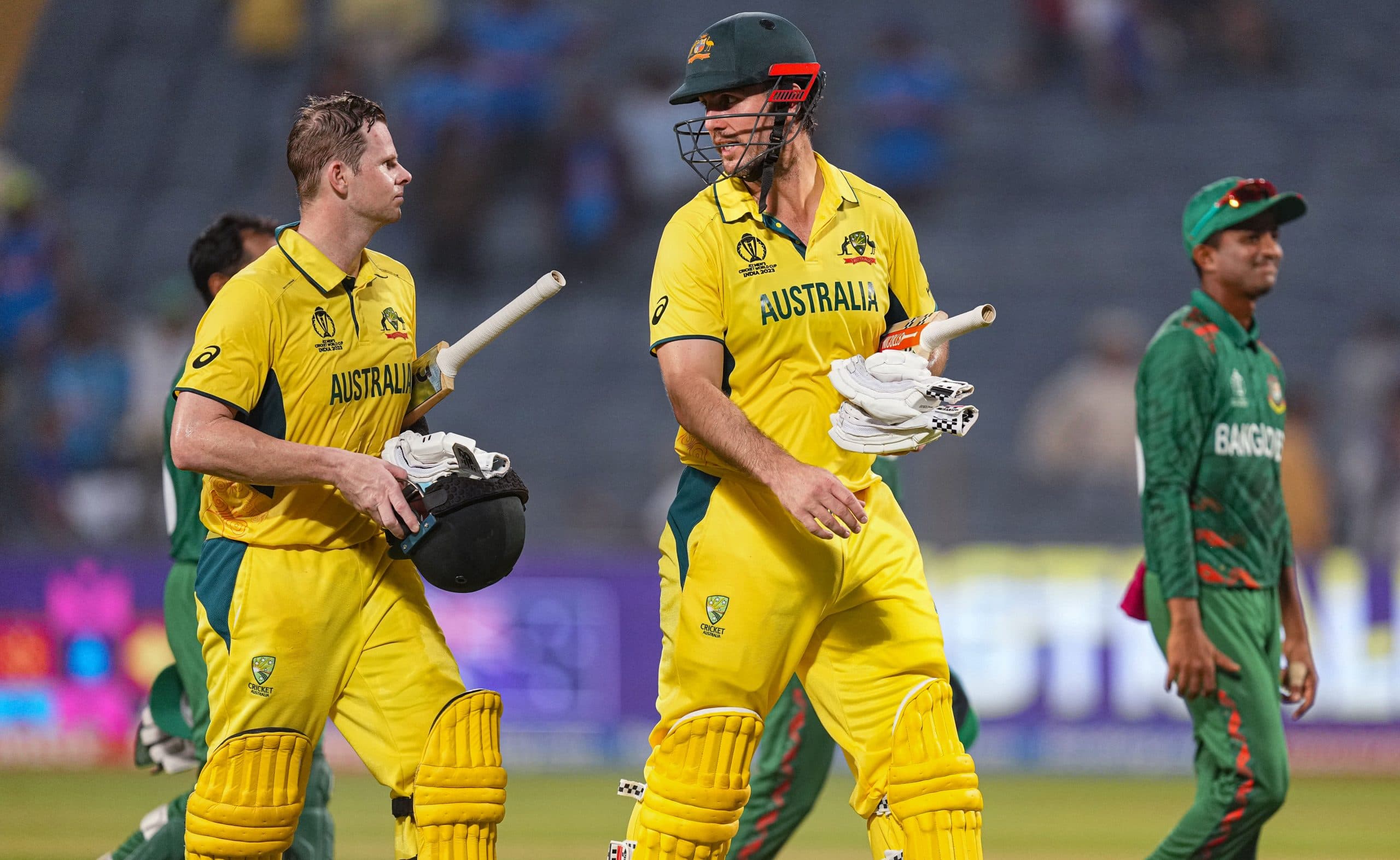 World Cup: ऑस्ट्रेलिया ने बांग्लादेश को 8 विकेट से रौंदा, दूसरे सेमीफाइनल में दक्षिण अफ्रीका से होगी भिड़ंत