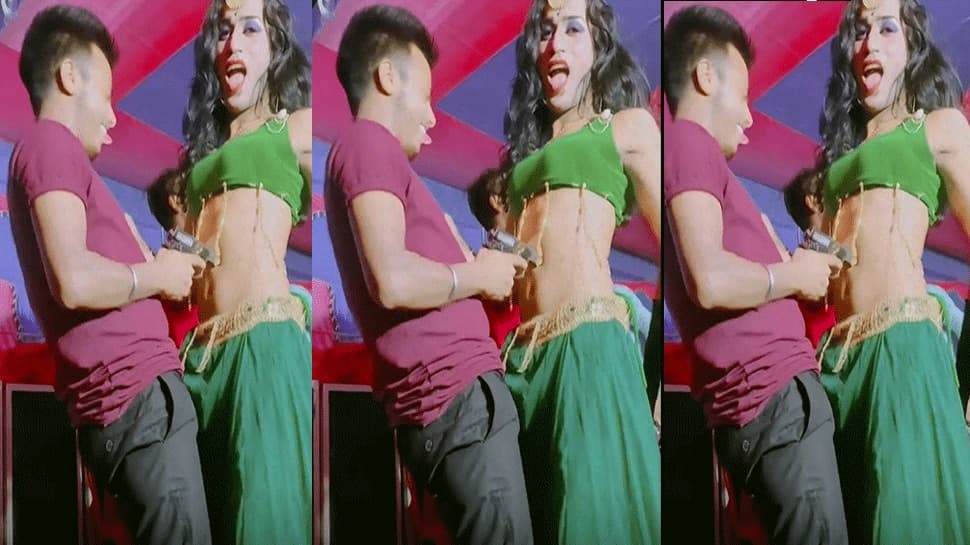 बिहार में रोक के बावजूद दिखा तमंचे पर डिस्को, बाला के साथ हथियार लहराते वीडियो हुआ वायरल