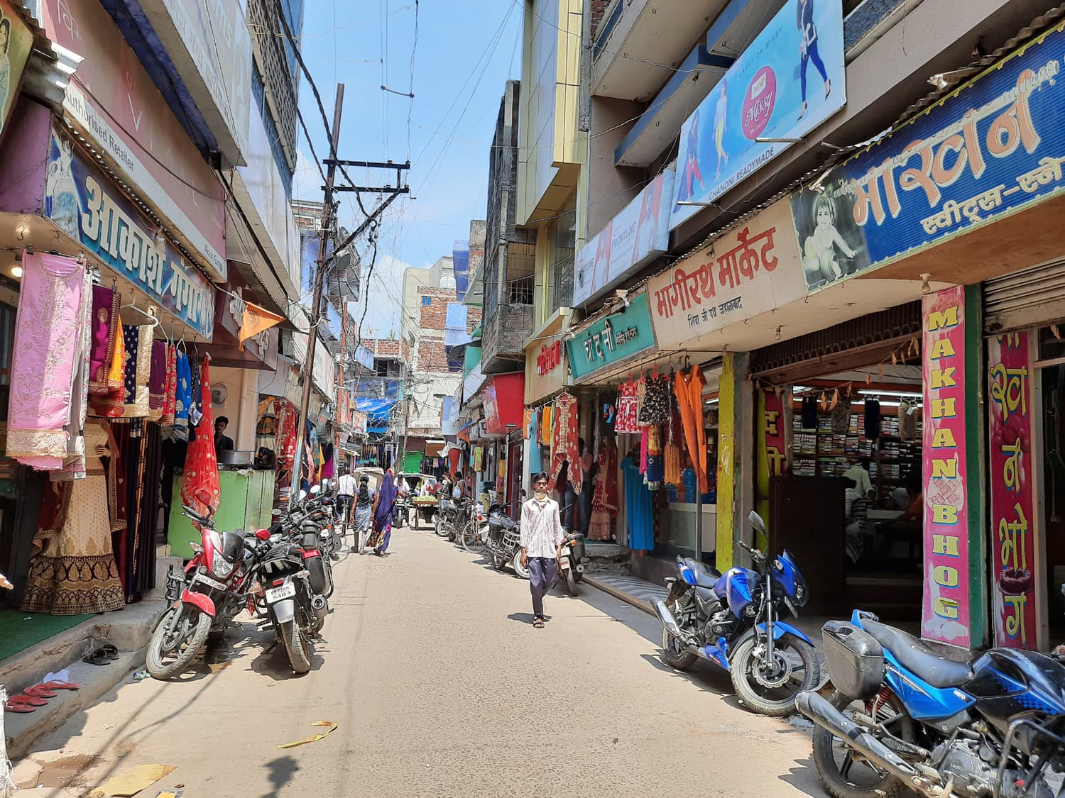 कोरोना का असर : बाजार का हाल है बेहाल, नहीं आ रहे खरीदार