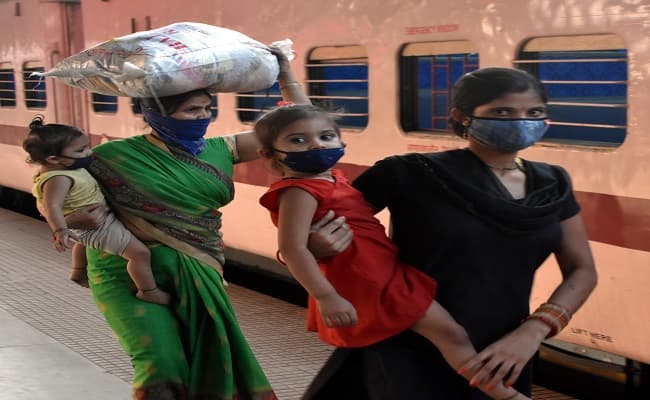 पुणे से भागलपुर पहुंची स्पेशल ट्रेन, ज्यादातर उतरे प्रवासी, 59 यात्रियों की जांच में मिले आधा दर्जन कोरोना पॉजिटिव