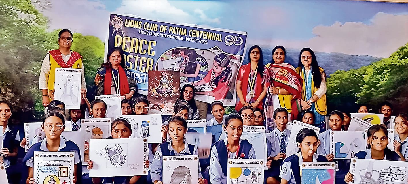 Photos: लायंस क्लब पटना की ओर से पेंटिंग प्रतियोगिता का हुआ आयोजन, 60 बच्चियों ने किया अपनी कला का प्रदर्शन