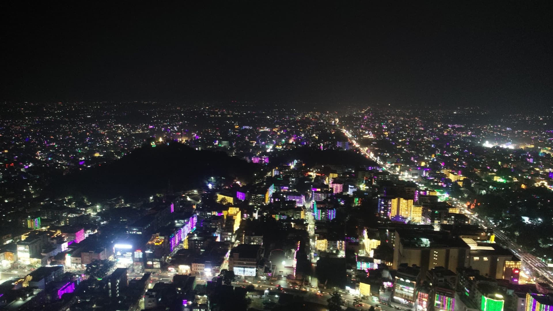 Happy Diwali: रांची में ऐसे मनी दिवाली, घर-घर दीप जले, फूटे पटाखे, रोशनी से जगमग हुआ अपना शहर