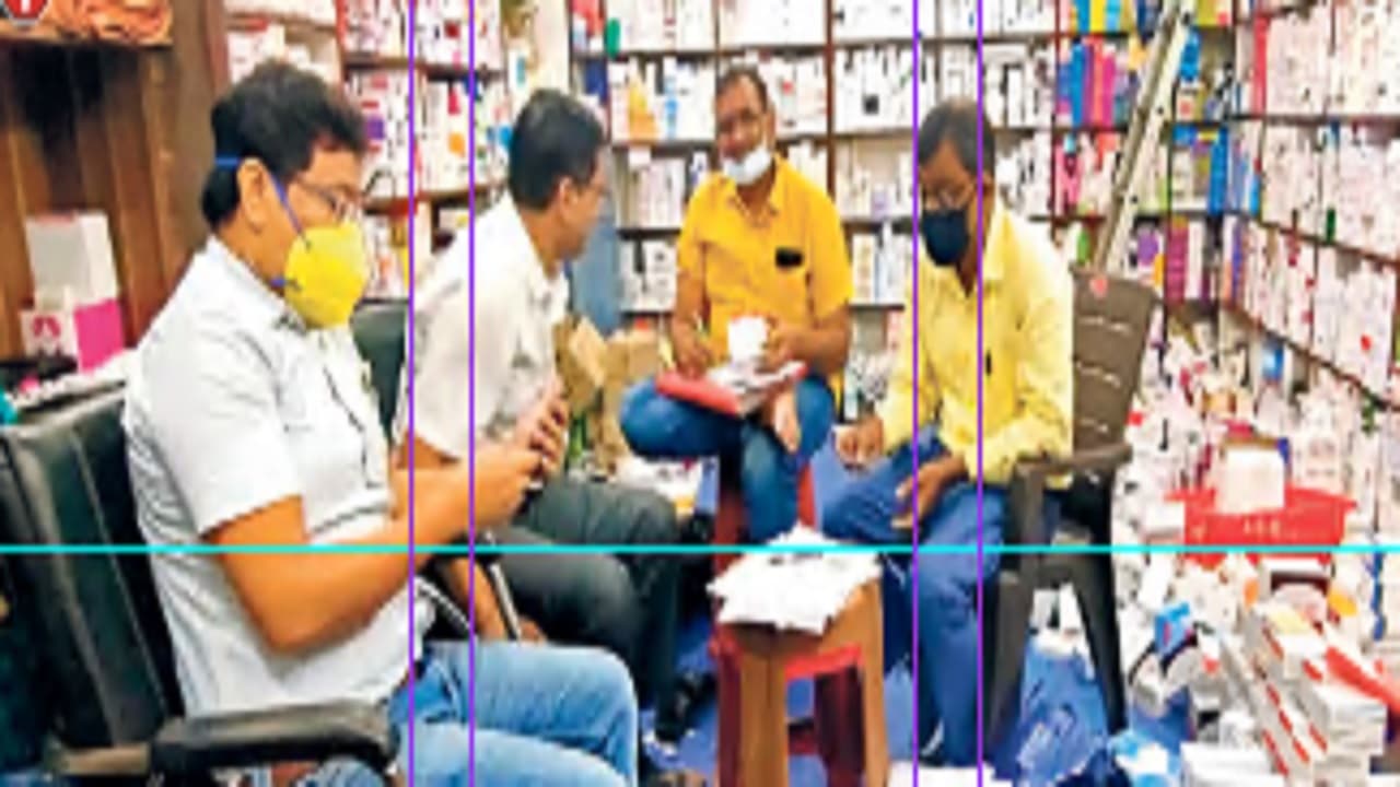 बिहार की सबसे बड़ी दवा मंडी गोविंद मित्रा रोड में काला कारोबार, छापेमारी में  मिलीं 41 तरह की नकली दवाएं