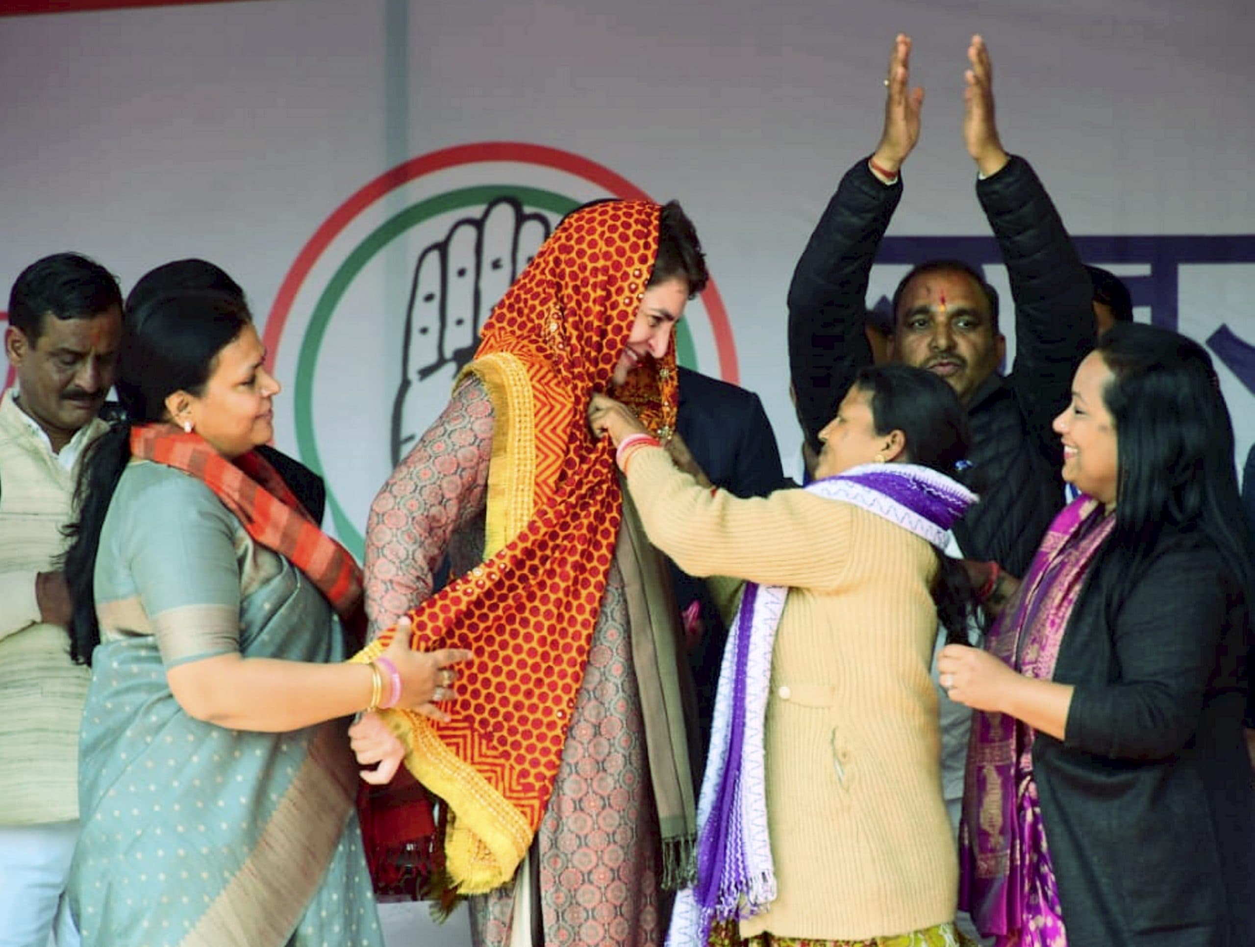 'मैं अपने भाई के लिए जान दे दूंगी और', प्रियंका गांधी ने सीएम योगी पर हमला करते हुए कही ये बात