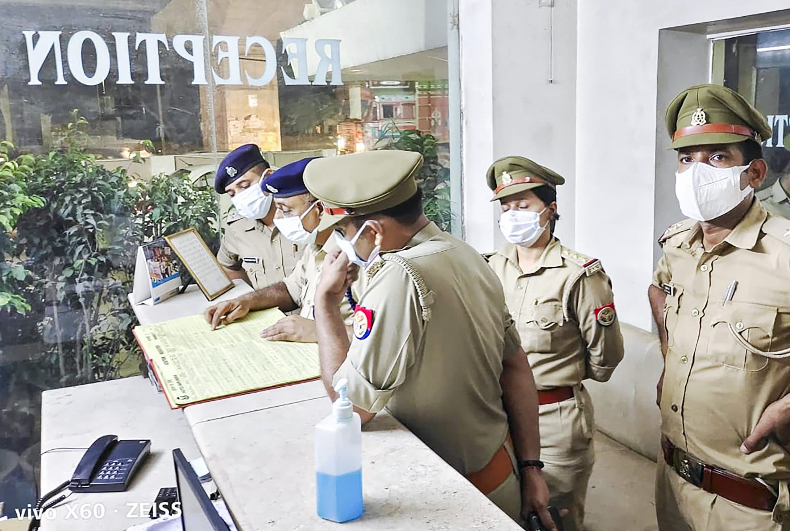 UP ATS :दो  मौलवियों ने 900 लोगों का बदलवाया धर्म, इस्लाम कबूल करने के लिए देते थे यह लालच, आया झारखंड का नाम