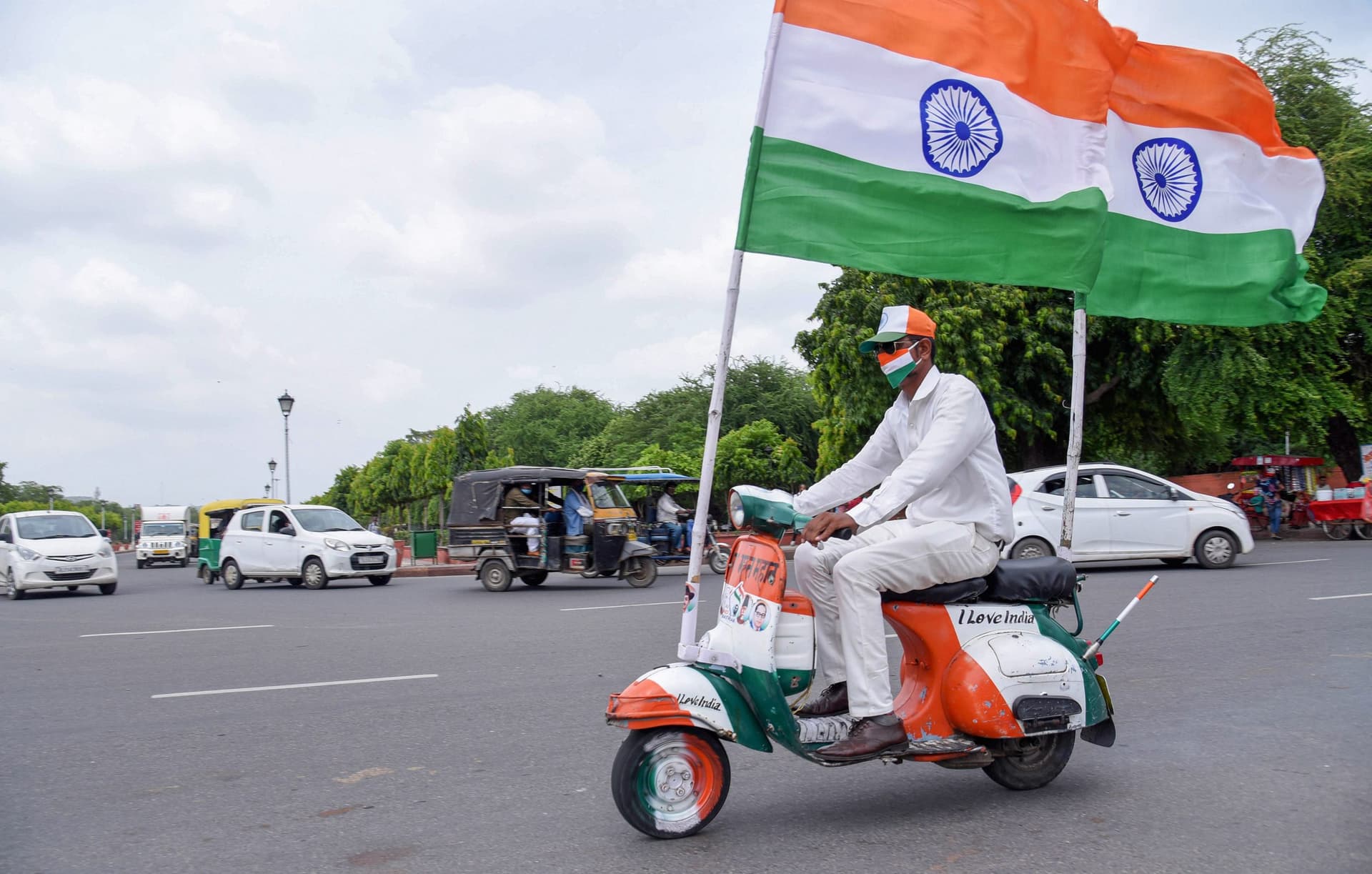 Independence Day 2023: 15 अगस्त की छुट्टी में बना रहे हैं घूमने का प्लान, तो ओडिशा के इन जगहों पर जरूर जाएं Independence Day 2023: 15 अगस्त की छुट्टी में बना रहे हैं घूमने का प्लान, तो ओडिशा के इन जगहों पर जरूर जाएं