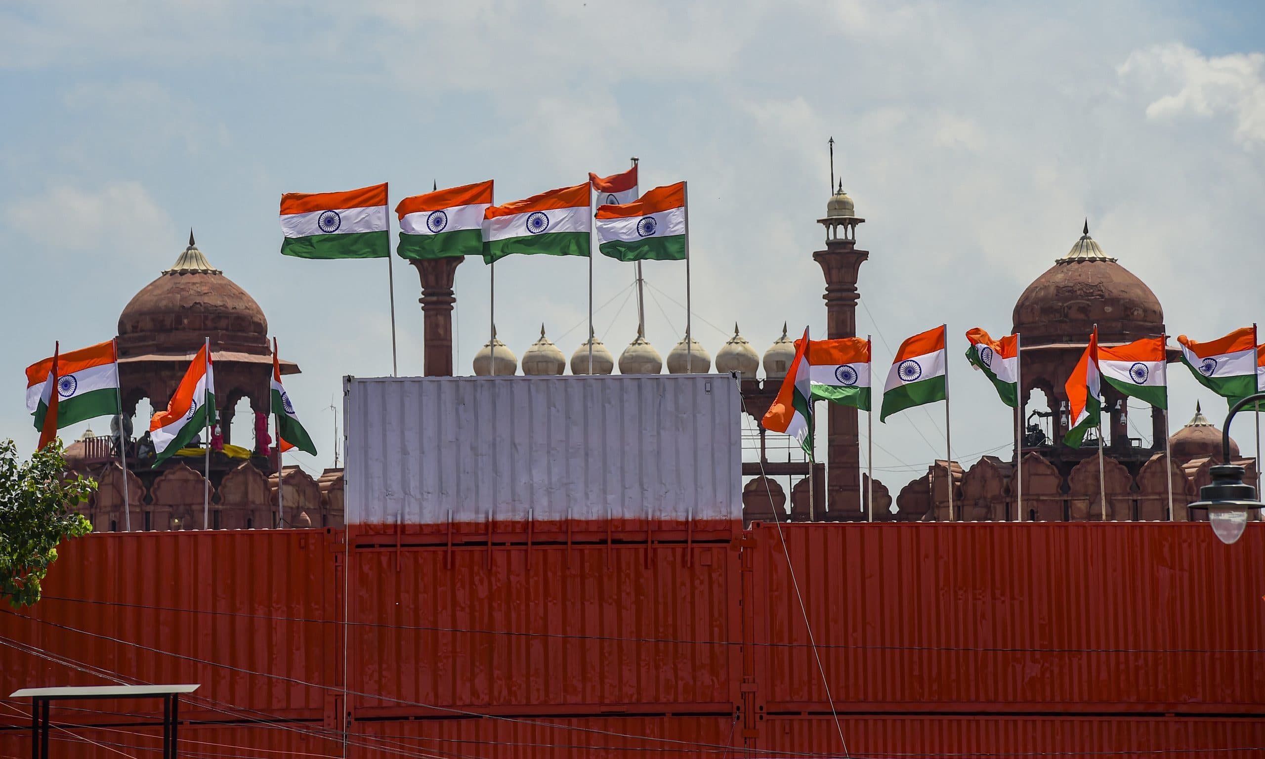 आतंकी हमले का अलर्ट: दिल्ली के चप्पे-चप्पे पर पैनी नजर, रूफटॉप दस्ते तैनात, जानें कैसी है सुरक्षा