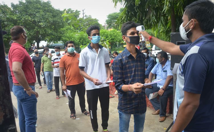 NEET परीक्षा से कुछ घंटे पहले युवक का शव बरामद, दबाव में था छात्र, पुलिस ने कही ये बड़ी बात