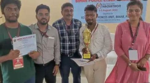 पटना में आयोजित हैकेथन प्रतियोगिता में भागलपुर के छात्रों ने लहराया परचम, इस तकनीक से रुकेगा साइबर क्राइम