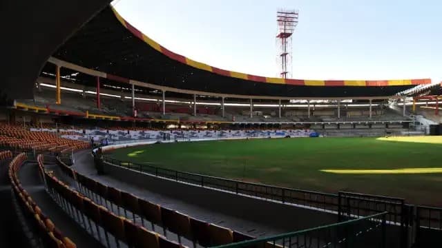 World Cup: मैच से पहले जानें, एम. चिन्नास्वामी स्टेडियम के मौसम और पिच का हाल