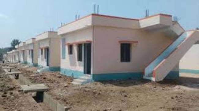PM Awas Yojana: बिहार में बन गए झारखंड में स्वीकृत पीएम आवास के तहत मकान, गड़बड़झाला हुआ उजागर