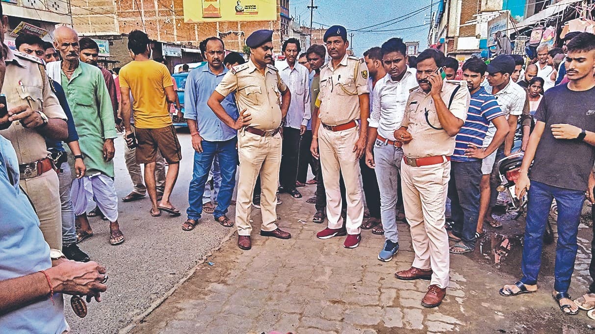 सीतामढ़ी में कोर्ट से लौटे समय पूर्व नक्सली एरिया कमांडर को गोलियों से भुना, 2006 में किया था सरेंडर