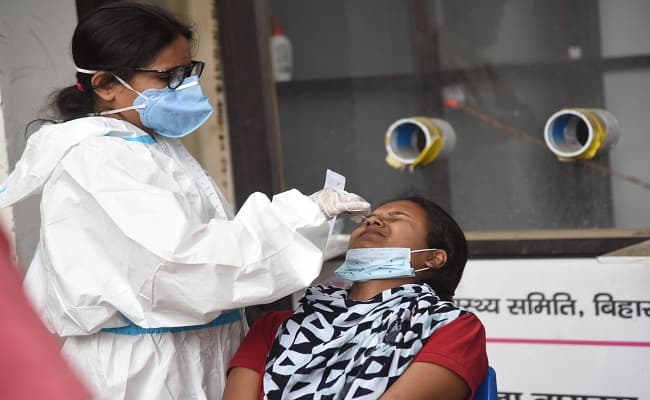 Corona Update: एक दिन में मिले कोरोना संक्रमण के 41,506 नये मामले, एक्टिव केस अब भी 4.5 लाख से ज्यादा