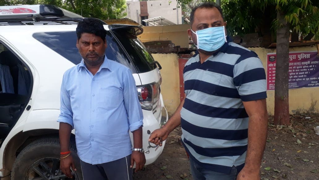 गुजरात पुलिस ने शेखपुरा में दो साइबर ठगों को दबोचा