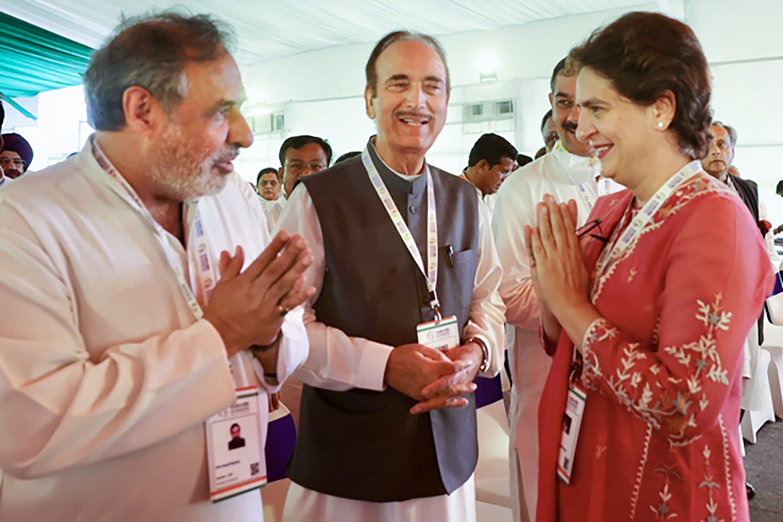 कांग्रेस अध्‍यक्ष बनेंगी प्रियंका गांधी ? आचार्य प्रमोद कृष्णम ने सोनिया गांधी के सामने कह दी ये बात