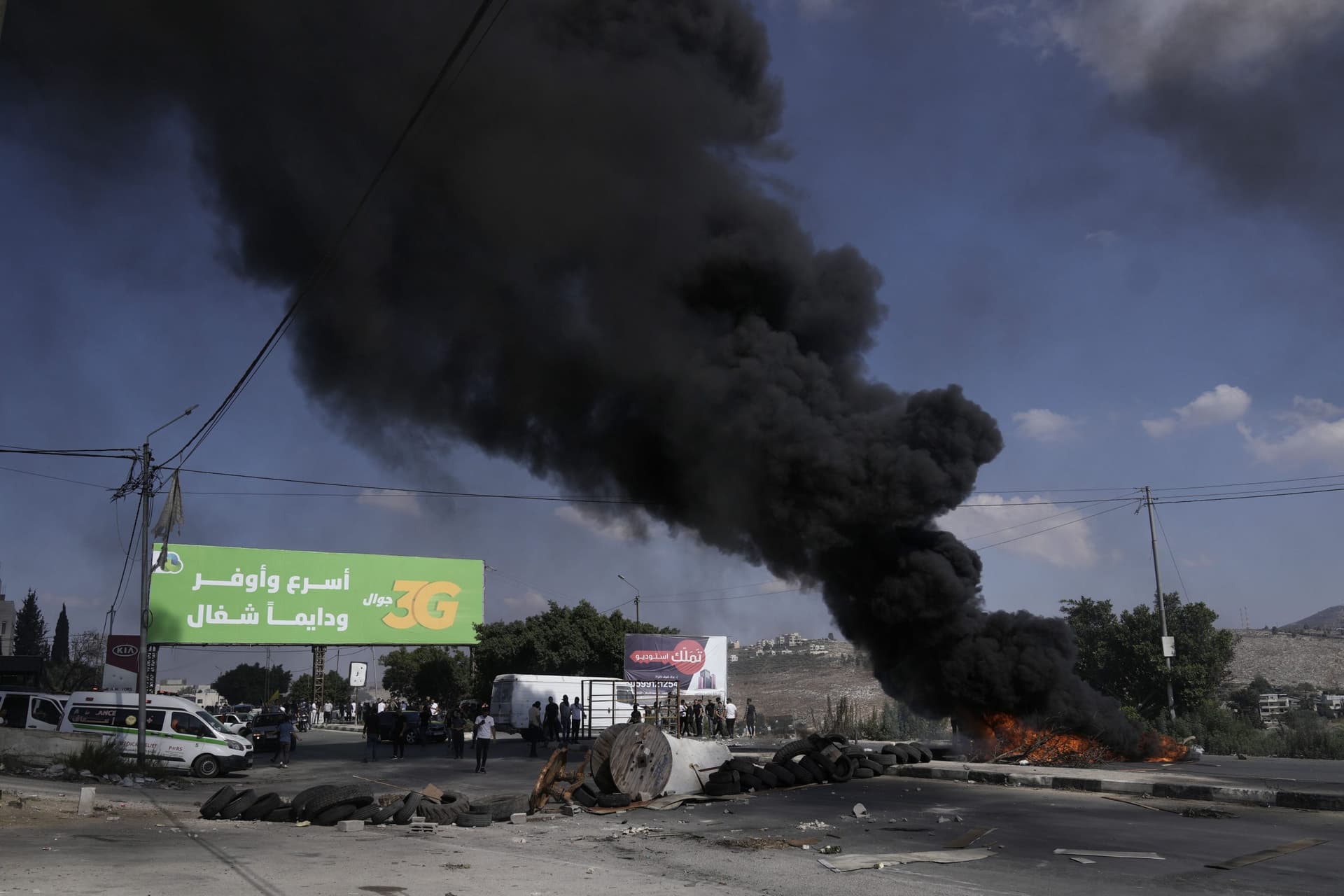 Israel Hamas War : हिजबुल्लाह-ईरान को इजराइल की बड़ी चेतावनी, कहा- न लें सब्र की परीक्षा
