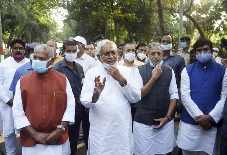 NDA की आज अहम बैठक, रक्षा मंत्री राजनाथ सिंह की मौजूदगी में अगली सरकार पर विचार