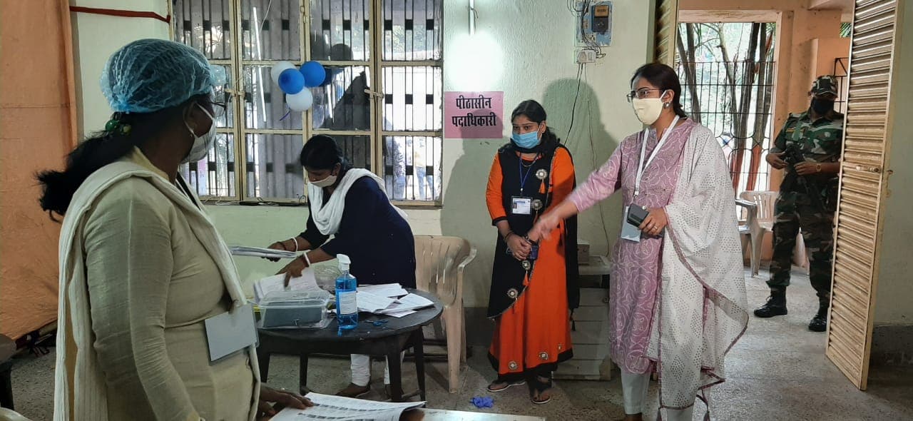 Vidhan Sabha Upchunav 2020 Updates :  10 राज्यों के 54 विधानसभा सीटों पर मतदान समाप्त, MP में 66.37 और UP में 51.57 प्रतिशत वोट पड़े