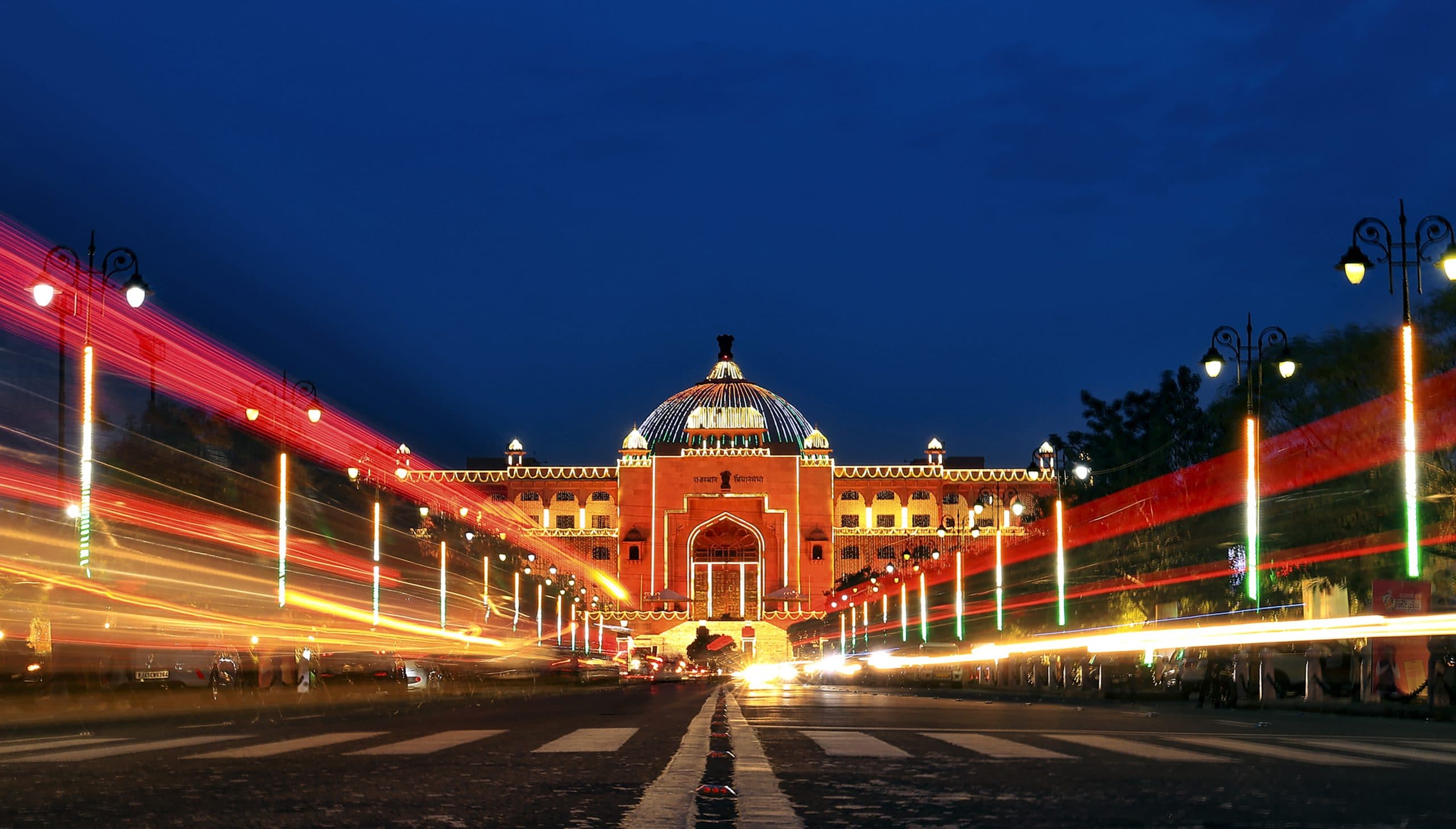 Independence Day 2023: स्वतंत्रता दिवस की धूम, पूर्व संध्या पर रौशनी से नहा उठा पूरा देश, देखें तस्वीरें