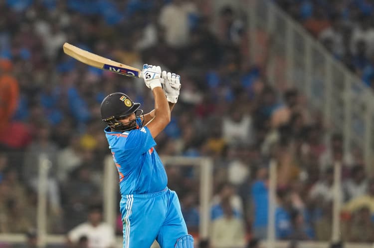 IND vs ENG: इंग्लैंड के खिलाफ टेस्ट सीरीज से पहले हिटमैन रोहित शर्मा ने शुरू की प्रैक्टिस, देखें तस्वीरें