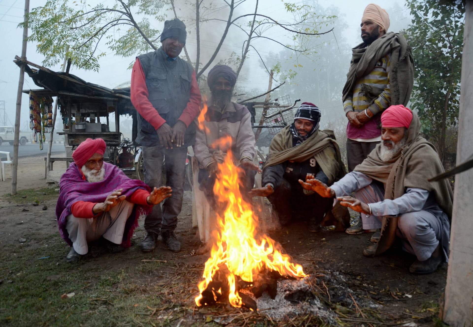 Jharkhand Weather Forecast : झारखंड में ठंड को लेकर मौसम वैज्ञानिकों का क्या है पूर्वानुमान, इन 10 जिलों का इतना रहेगा न्यूनतम तापमान, ये है लेटेस्ट अपडेट