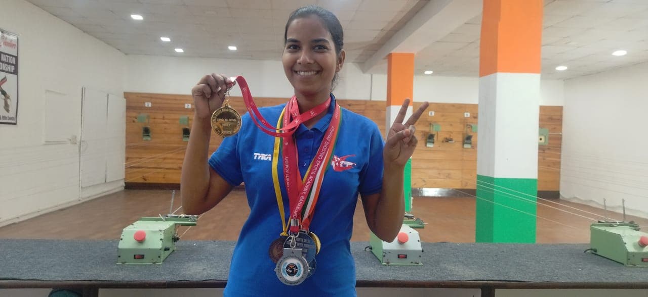 गोपालगंज की शशि पाण्डेय Olympics पर साध रहीं हैं निशाना,Delhi स्टेट शूटिंग चैंपियनशिप में जीता Gold Medal