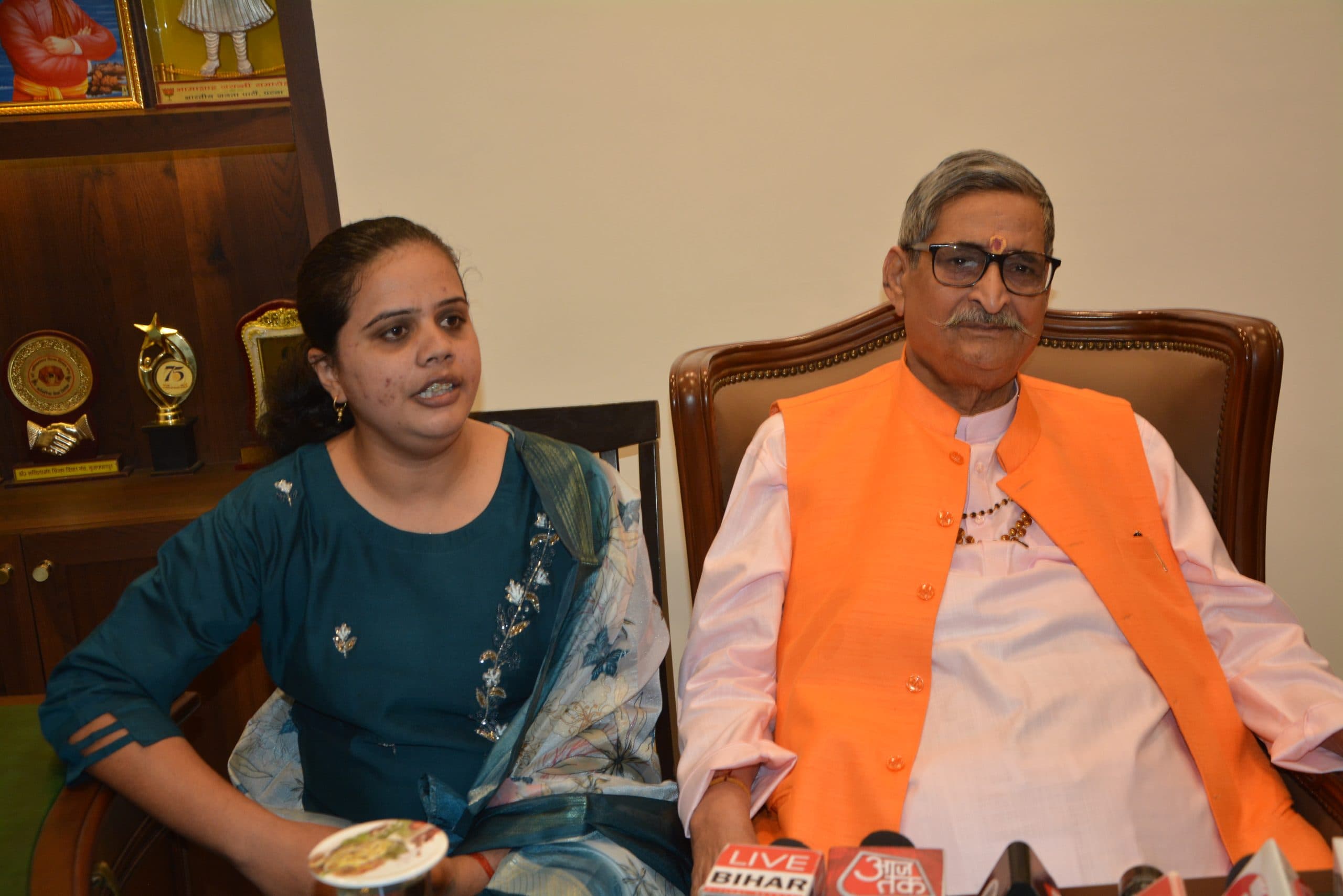 किलिमंजारो पर्वत के बाद अब माउंट एवरेस्ट को फतह करेगी सहरसा की बेटी लक्ष्मी झा, जानें कहां ले रही ट्रेनिंग