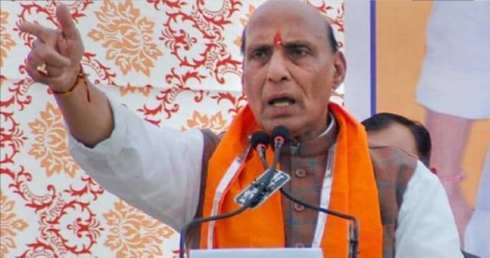 बोले राजनाथ, वायुसेना की त्वरित तैनाती से  विरोधियों को कड़ा संदेश गया