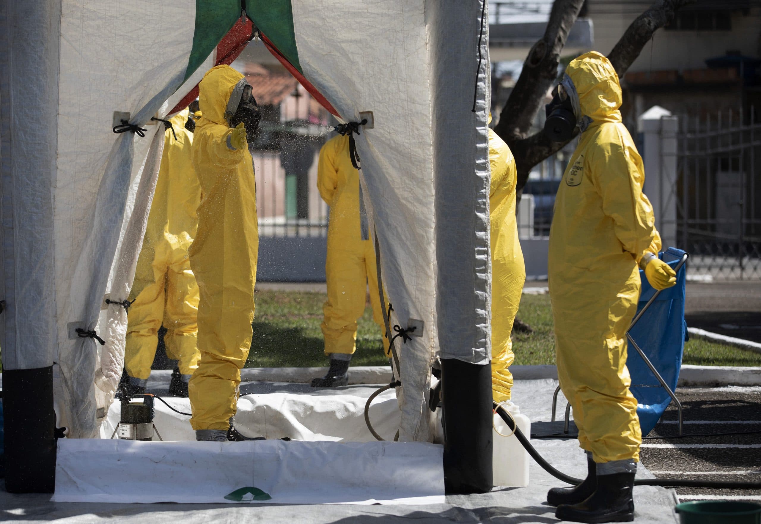 Coronavirus Pandemic : कोरोना संक्रमित डॉक्टर की मौत, खतरे में पूरा परिवार, छह लोगों में संक्रमण की पुष्टि