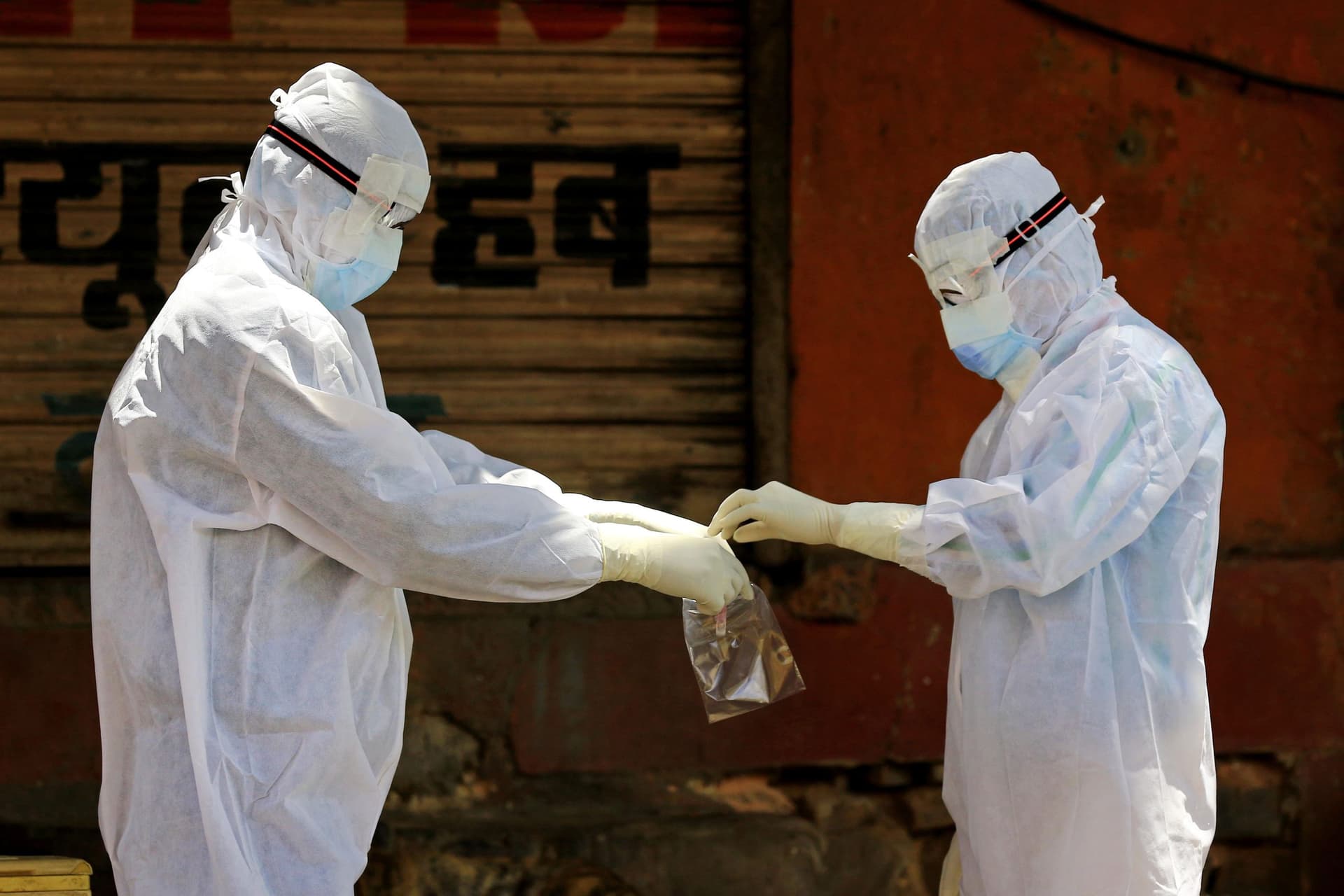 Coronavirus Pandemic : देश में कहां कितने कोरोना मरीज, यहां देखें सभी राज्‍यों की स्थिति