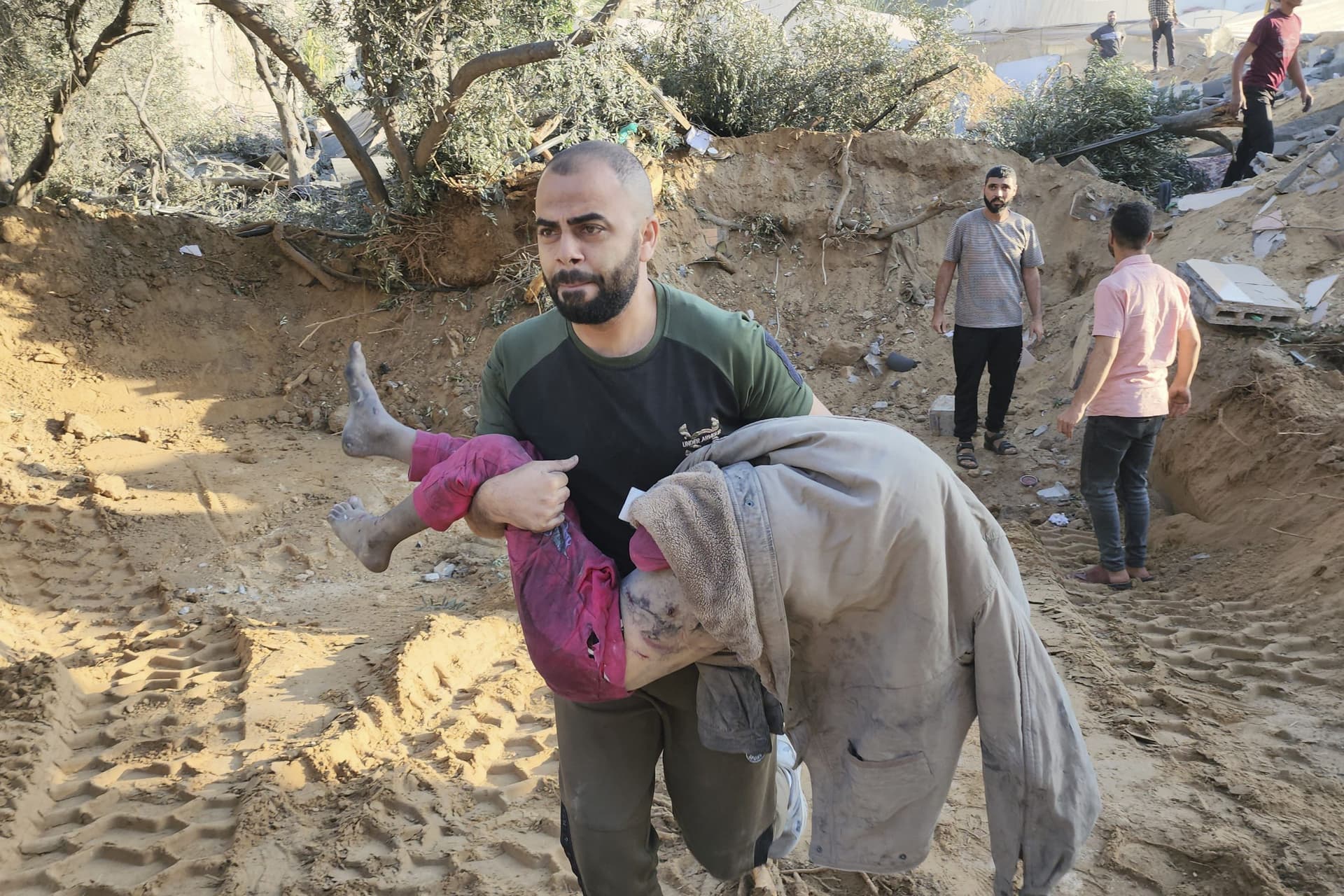 Israel Hamas War: इजराइली हमले से गाजा में त्राहिमाम... खंडहर बन गया पूरा शहर, डॉक्टरों ने दी यह चेतावनी