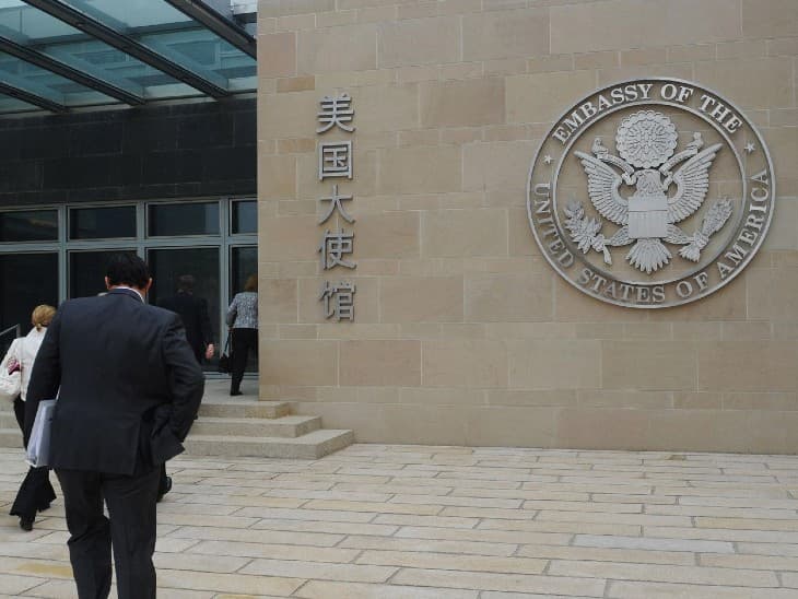 किसी की याददाश्त गई तो किसी के नाक से बहा खून, चीन में अमेरिकी राजनयिकों को हुई अजीब बीमारी