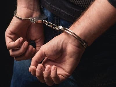 नकली सैनिटाइजर का चल रहा था खेल पुलिस ने दो को दबोचा