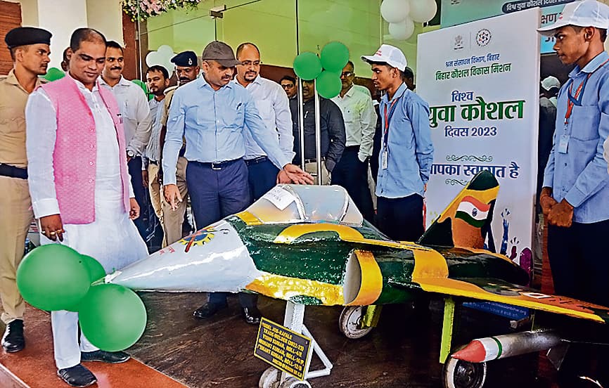 बिहार में हर साल एक लाख लोगों को दिया जाएगा रोजगार, युवाओं को किया जा रहा ट्रेंड