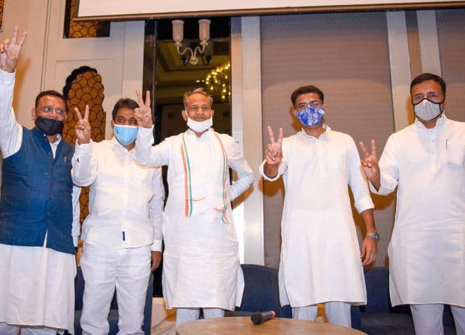 Rajya Sabha Election : राजस्थान के पांच सितारा होटल में इस तरह मजे ले रहे हैं कांग्रेसी विधायक
