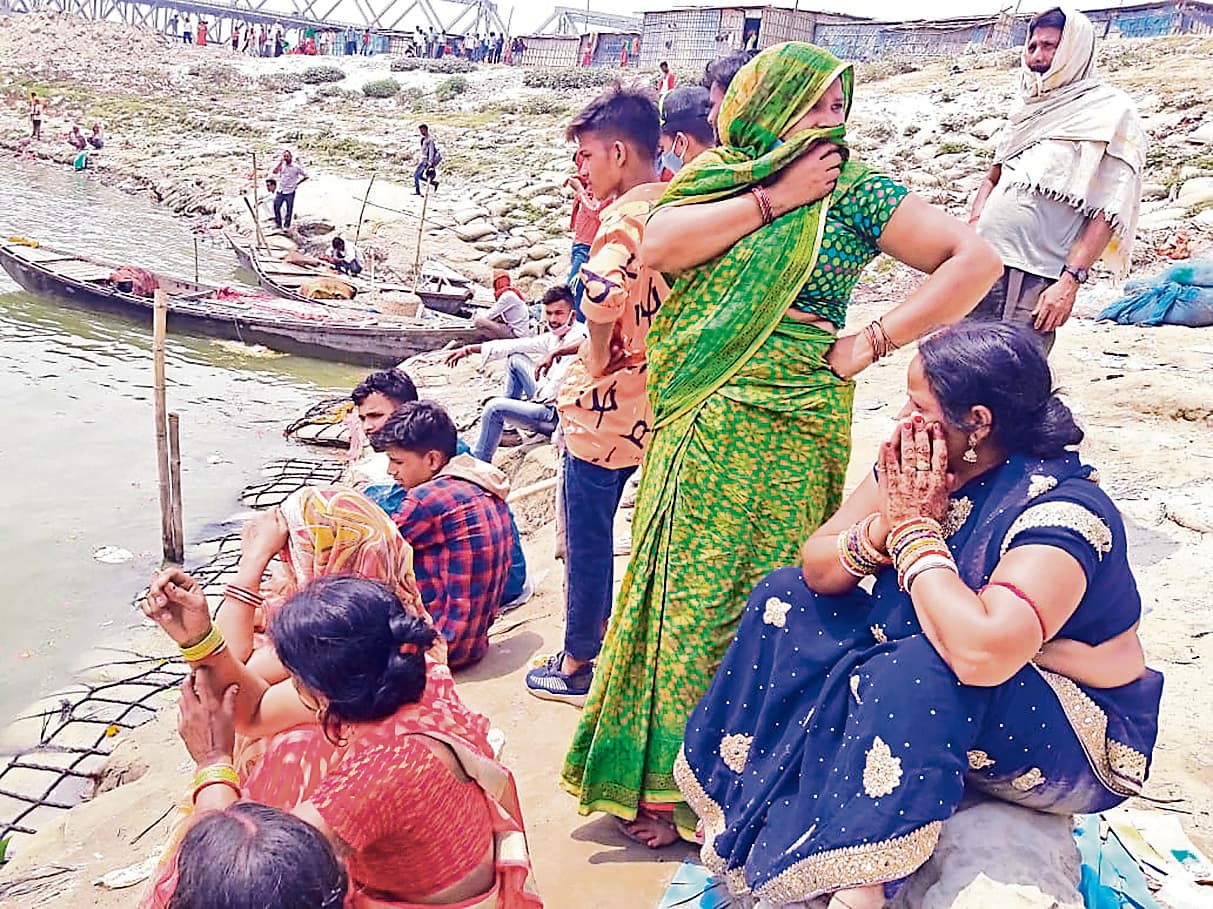 बिहार के बेगूसराय में बड़ा हादसा, मुंडन संस्कार के दौरान गंगा में छह किशोर डूबे, दो शव बरामद