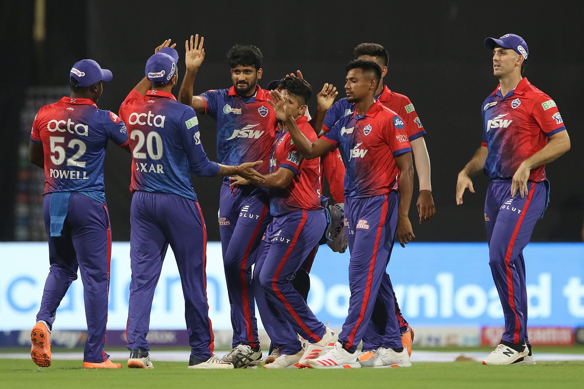 IPL 2022: कोरोना के खतरे के कारण पंजाब किंग्स और दिल्ली कैपिटल्स का मैच पुणे से मुंबई शिफ्ट, जानें वेन्यू